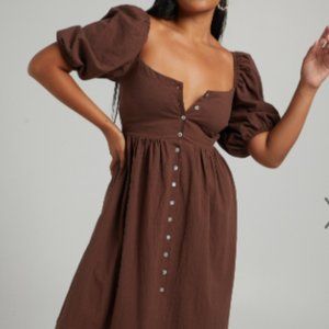 Brown maxi puff sleeve peasant dress with open back